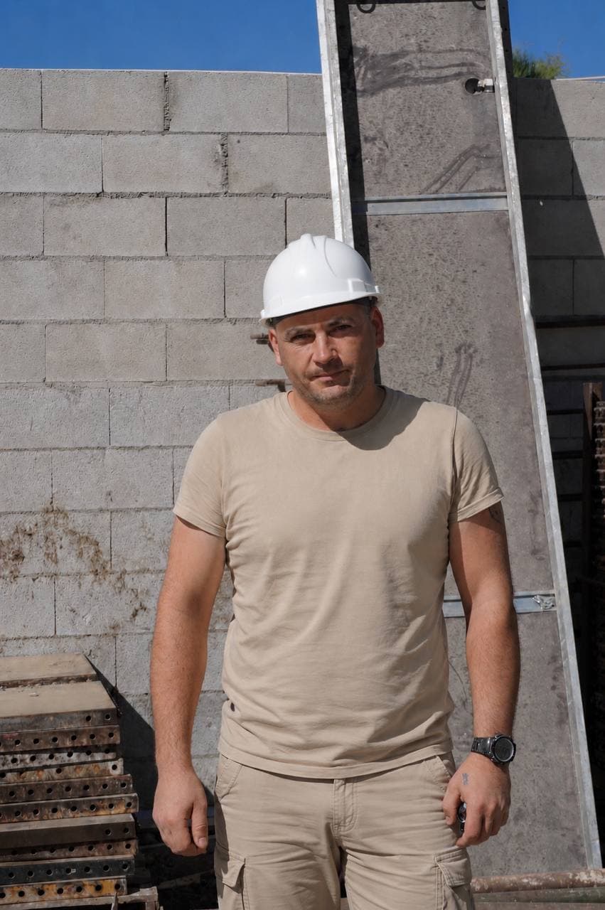 Oleg Saranchuk, Capataz de Acabados